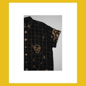 Hand painted bleached, skull party t-shirt!